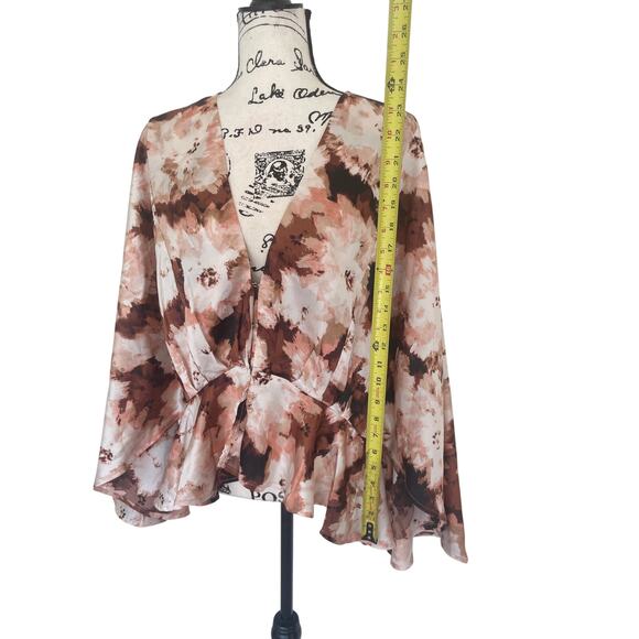 NY & Co. BLOUSE BATWING SLEEVES BROWN CREAM SZ XXL V NECK RUFFLE AESTHETIC CORE - Picture 4 of 16